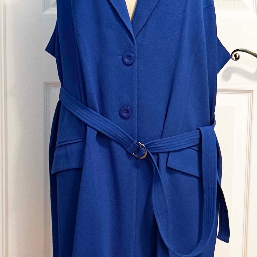 VEST, BLUE SURF, SIZE 24, QUICK DRY NO IRON CRIMPLENE POLYESTER ELASTANE, 2 POCK